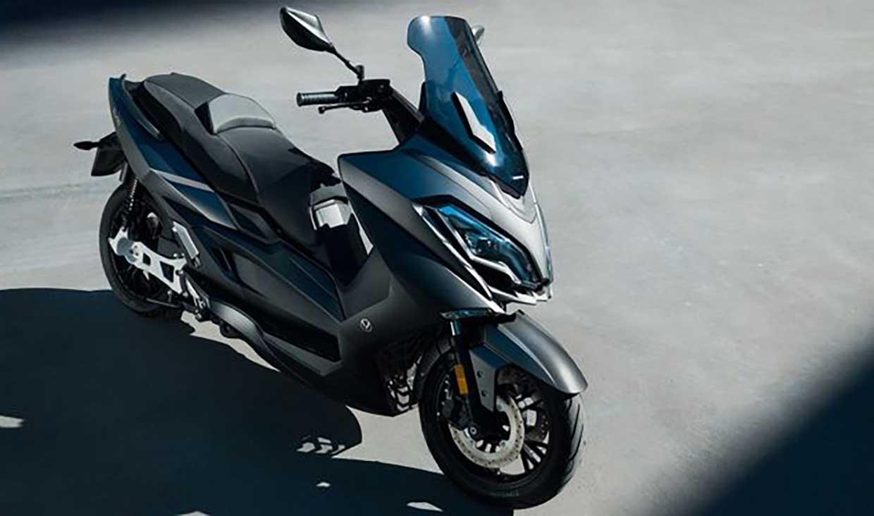 Maxi Scooter Listrik Sekelas Nmax