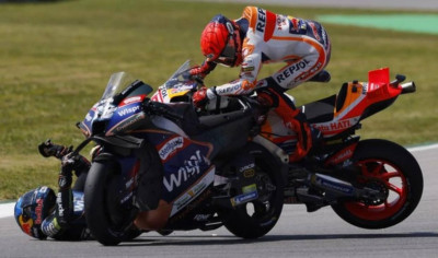 Marquez Crash di Seri Pertama MotoGP 2023 thumbnail