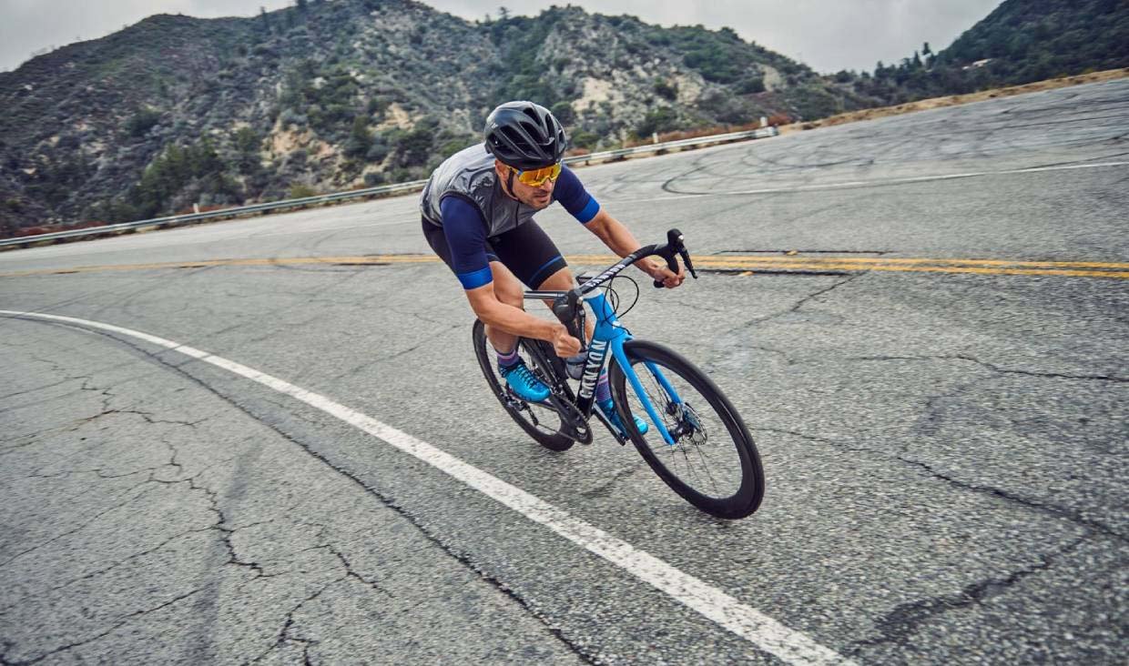 Sepeda Speed Cara Pecahkan Rekor Ngebut Pakai Road Bike | LAzone.id