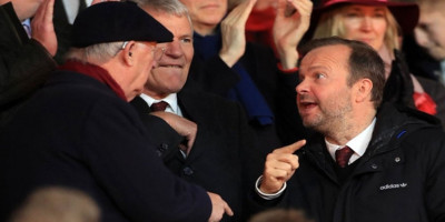 Tentang Sir Alex Ferguson Vs Ed Woodward yang Riuh thumbnail