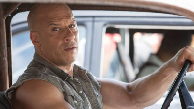 Vin Diesel Jadi Penyanyi, Bro! thumbnail