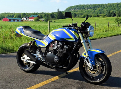 Restomod Motor Monster Suzuki thumbnail