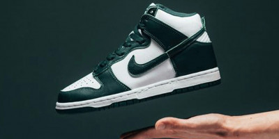 Keren Nih! Nike Dunk High SP Spartan Green thumbnail