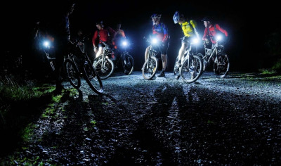 Mitos dan Fakta soal Gowes Malam Hari thumbnail