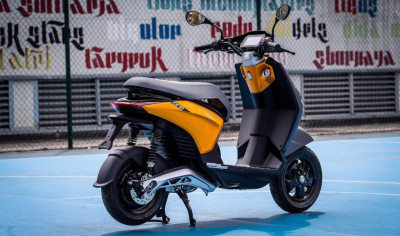 Piaggio Datangkan Masa Depan Lewat Skuter Listrik thumbnail