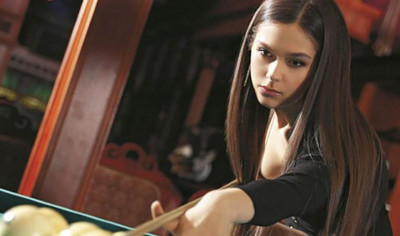 Anastasia Luppova, Sang Juara Biliar thumbnail