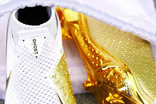 Nike PhantomVSN Gold, Cuma Ada 1000 Di Dunia