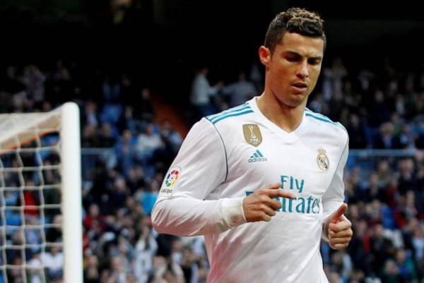 Ronaldo, Pakailah Jimat Jersey Lengan Panjangmu!