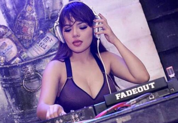 DJ Dinar Candy DJ Paling Seksi di Dunia