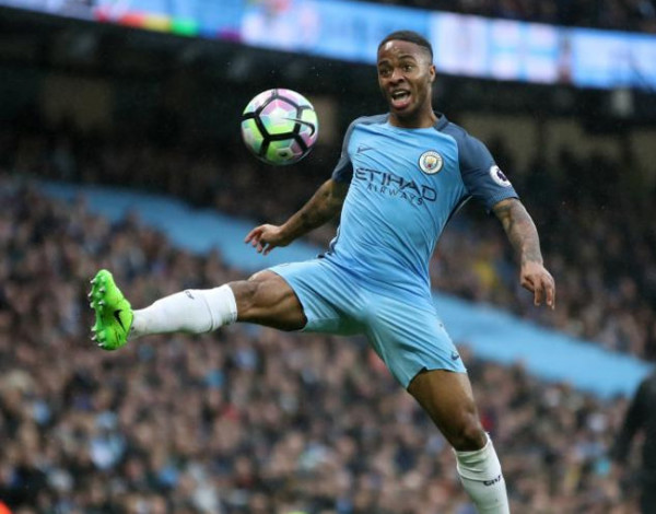 Belum Deal Soal Gaji Baru, Sterling Cabut Dari City?