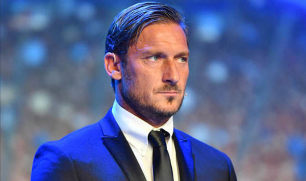 Terungkap, Dulu Madrid Sudah Sediakan Nomor 10 untuk Totti