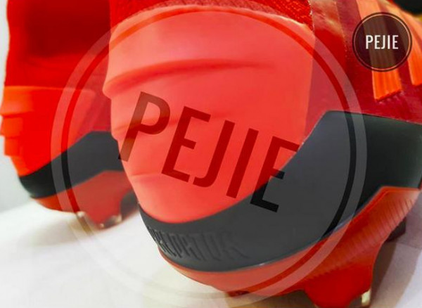 Red Hot! Penampakan Gahar Adidas Predator 2019