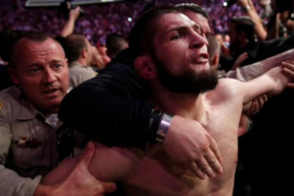 Tak Ada Khabib Di Penganugerahan Sabuk Kemenangan