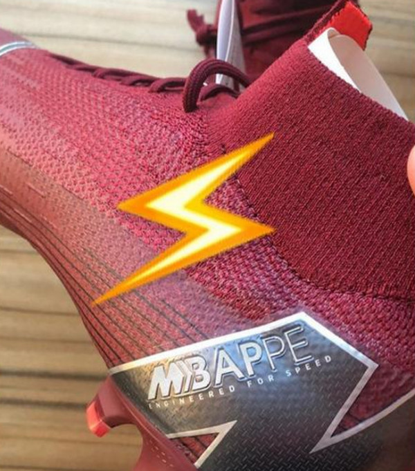 The Flash-nya Sepakbola, Mbappe Dapat Sepatu Nike Edisi Spesial