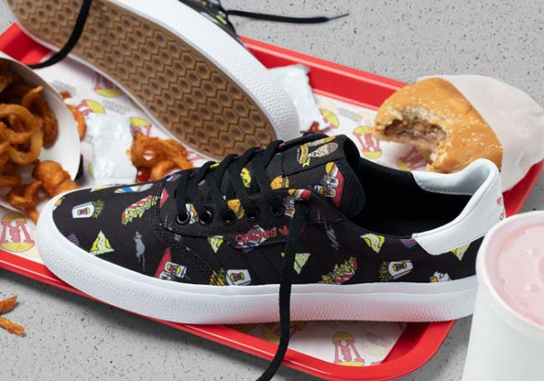 Sepatu adidas dan Beavis and Butthead dirilis November