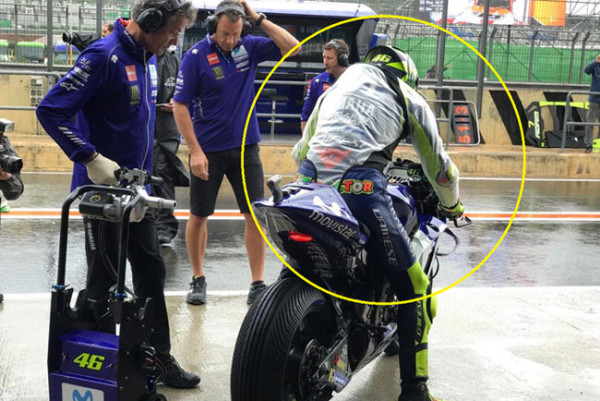 Ternyata Segini Harga Jas Hujan Pebalap MotoGP!