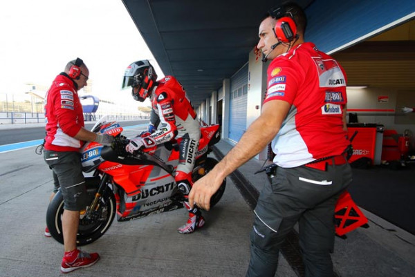 Ducati Pesimis Duet Dovizioso dan Petrucci