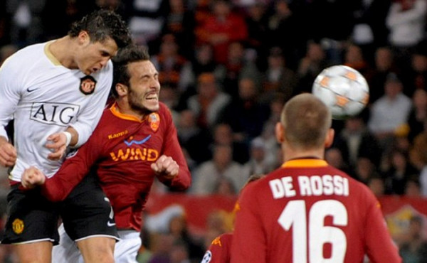 Kenapa Sih Ronaldo Pernah 'Jijik' Tukar Jersey dengan Pemain Roma?