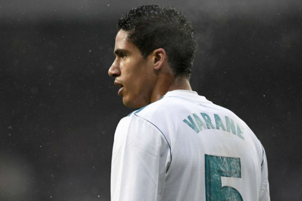 Varane Cuma Mau Pensiun di Madrid