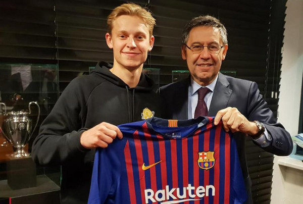 Yang Menarik dari De Jong, Wonderkid Mahal Barcelona!