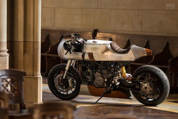 Ducati Hypermotard Jadi Cafe Racer Handmade