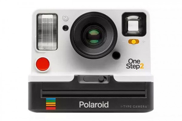 Polaroid Hidup Lagi Lewat Kamera Baru