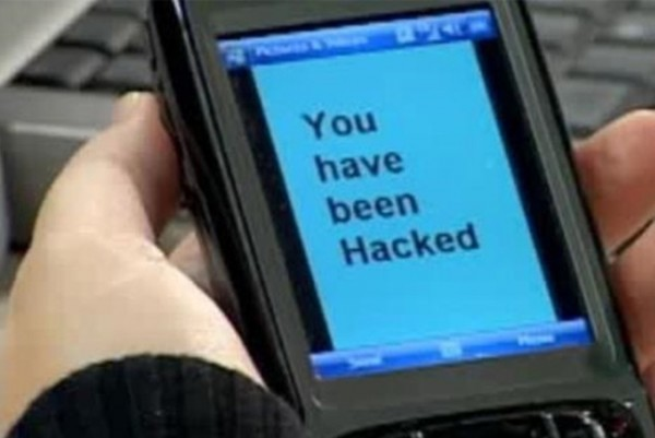 Waspada! Ini Tanda-tanda Kalo Smartphone Lo Lagi Di-hack