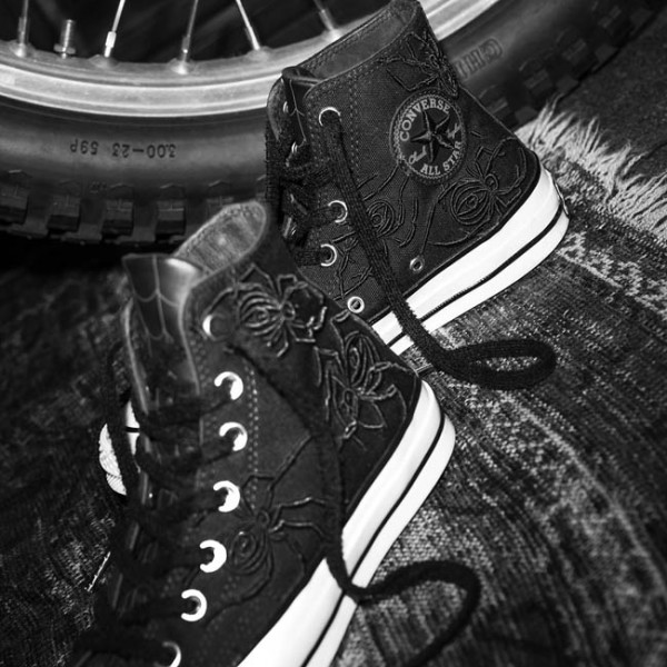 Converse Gaet Seniman Tato untuk Chuck 70