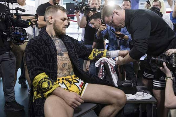 McGregor Harus Mempersiapkan Diri Bertarung