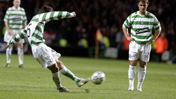 Menikmati Aksi Maestro Freekick Asia Shunsuke Nakamura