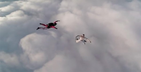 Banzai Skydiving, Cuma Buat Yang Bernyali Dan 'Gila'
