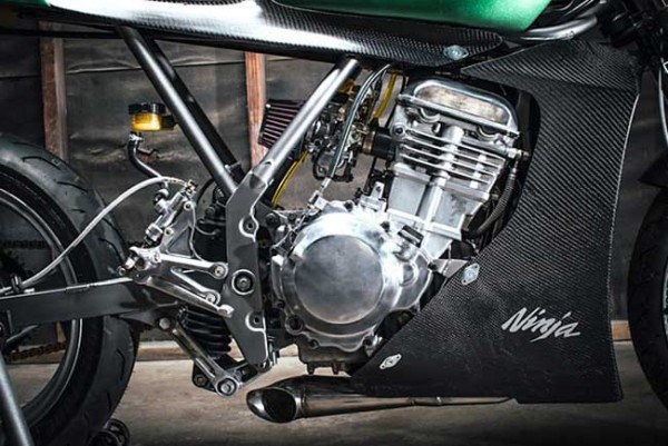 Kawasaki 250 Racer Ramping