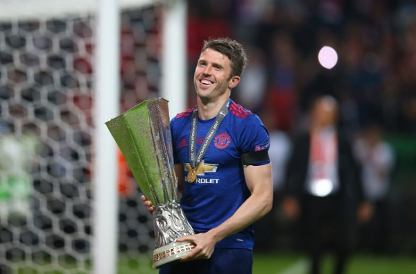 Carrick Fix Pensiun Di MU Akhir Musim