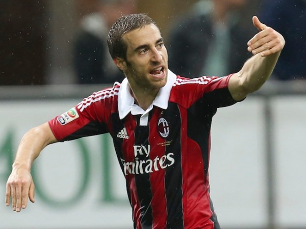 Bukan CR7 Atau Messi, Pesepakbola Tertajir Itu Flamini!