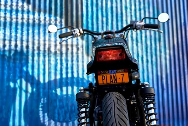 Honda VT Street Tracker Menolak Cruiser