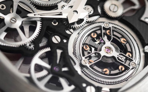 Jam Tangan BVLGARI yang "Transparan"