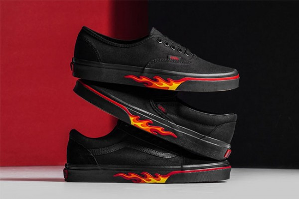 Bro, Lo Wajib Koleksi Vans Flame Wall Ini!