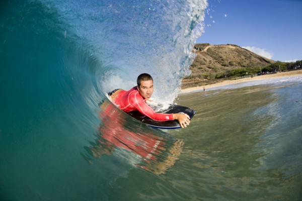 Nggak Jago-jago Surfing? Bodyboarding Asyik Juga Kok!