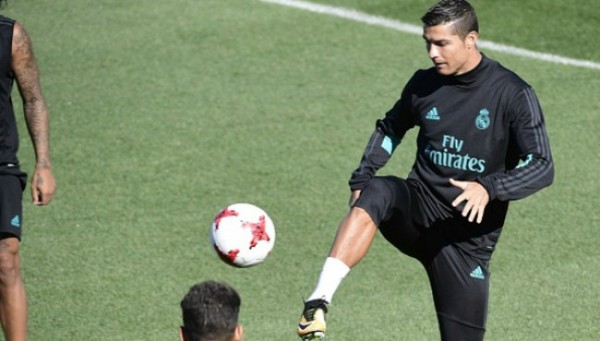 Tendangannya Bikin Jurnalis Berdarah, Respons CR7 Dipuji