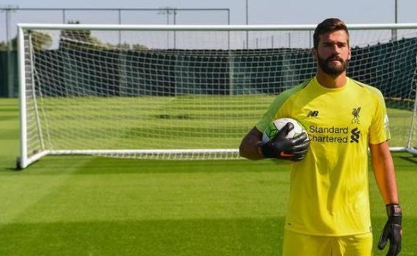 Ada Mo Salah Dalam Transfer Alisson Becker Ke Anfield