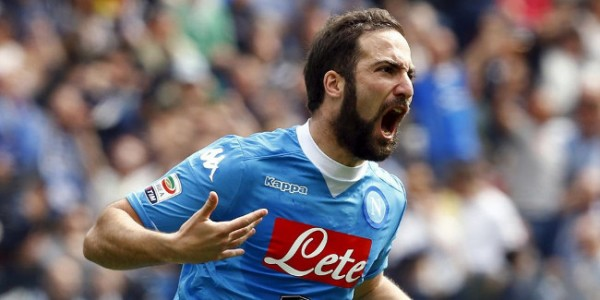 Ronaldo Masuk, Higuain Hijrah Ke Milan!