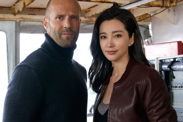 Demi film The Meg, Para Pemain Rela Menderita Saat Syuting